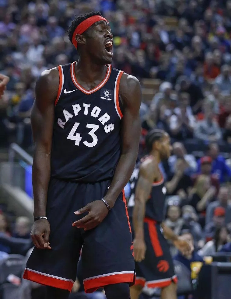  猛龙西亚卡姆达成亿元续约，北境之王留核心  