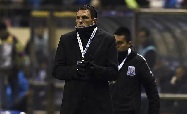  马赛新帅首秀失利，球迷质疑换帅决策  