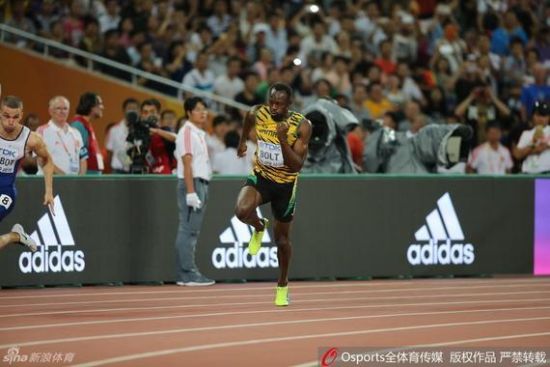  门兴格拉德巴赫逆袭，补时阶段绝杀狼堡  