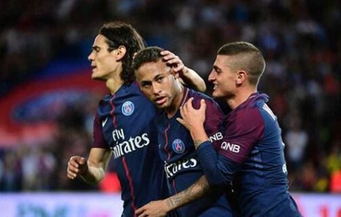  里昂锋线重组失败 连续三场哑火陷低谷  